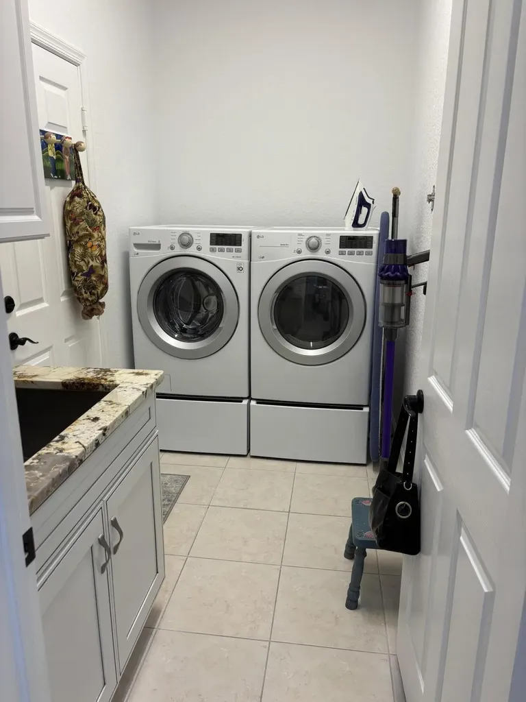 140 Via Rosina Jupiter FL 33458