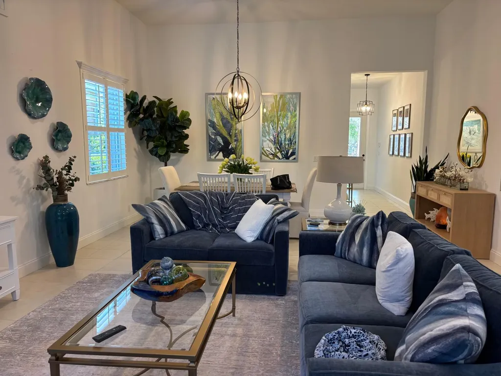140 Via Rosina Jupiter FL 33458