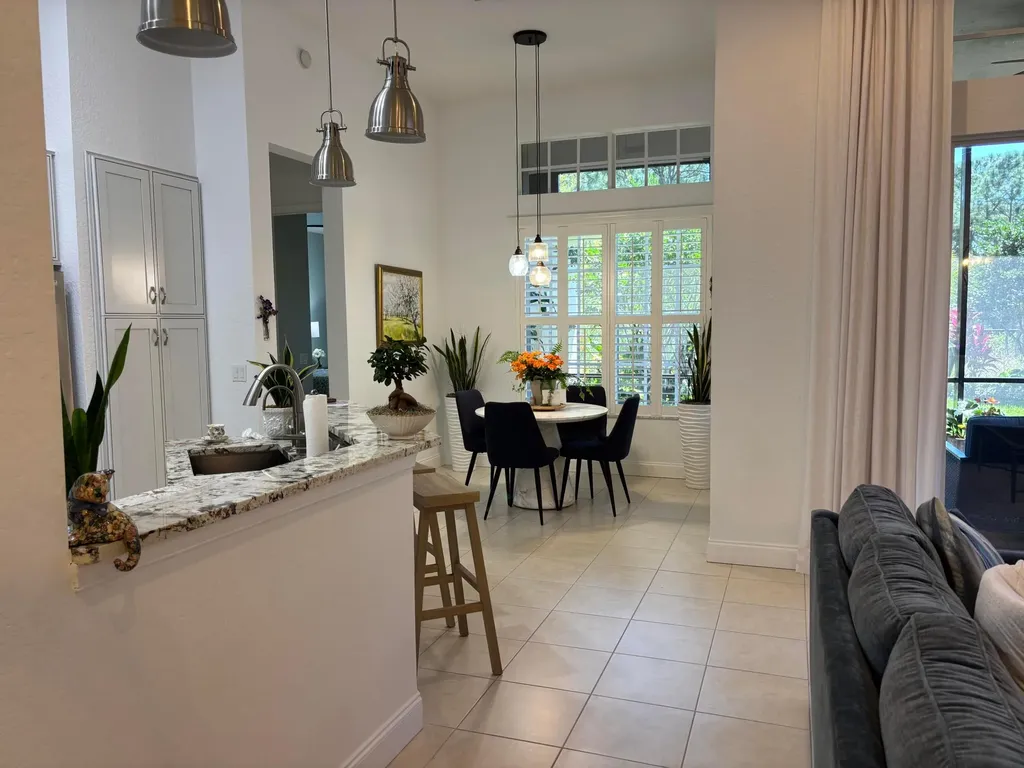 140 Via Rosina Jupiter FL 33458