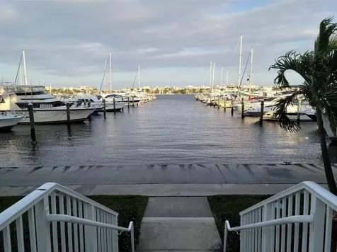804 E Windward Way Lantana FL 33462