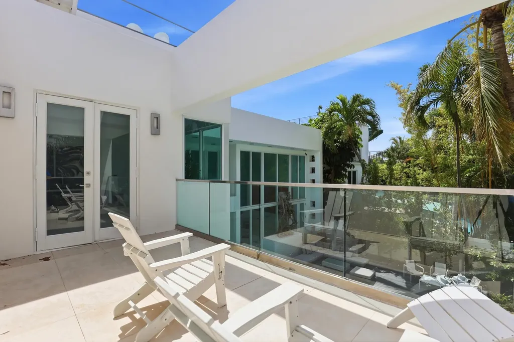 3017 N Atlantic Boulevard Fort Lauderdale FL 33308