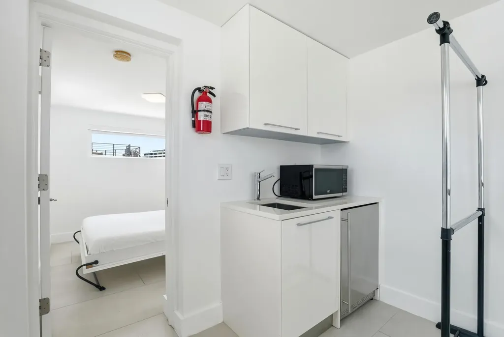 3017 N Atlantic Boulevard Fort Lauderdale FL 33308