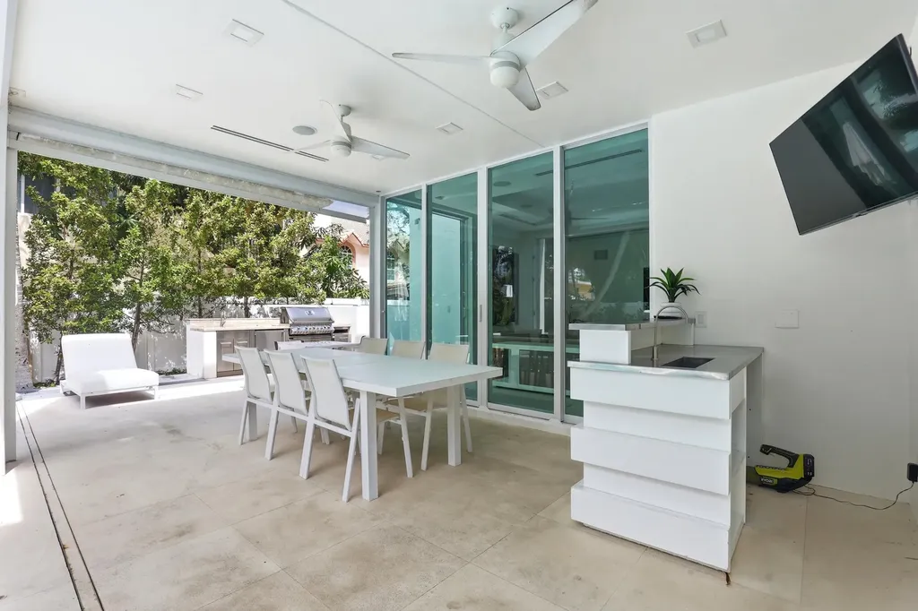 3017 N Atlantic Boulevard Fort Lauderdale FL 33308