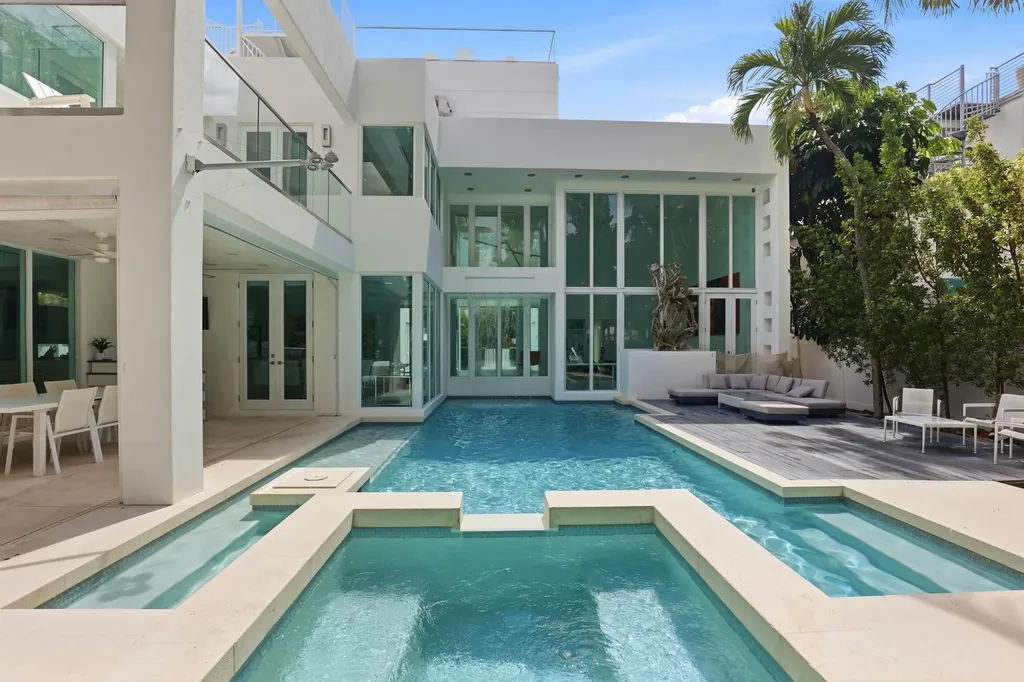 3017 N Atlantic Boulevard Fort Lauderdale FL 33308