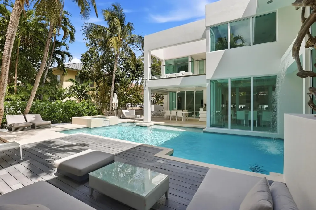 3017 N Atlantic Boulevard Fort Lauderdale FL 33308