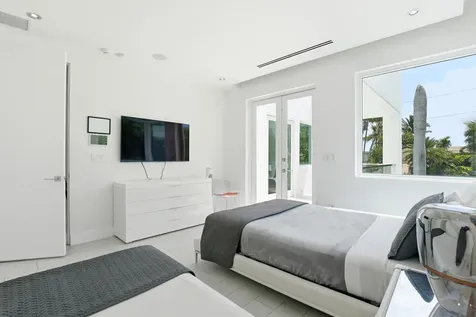 3017 N Atlantic Boulevard Fort Lauderdale FL 33308