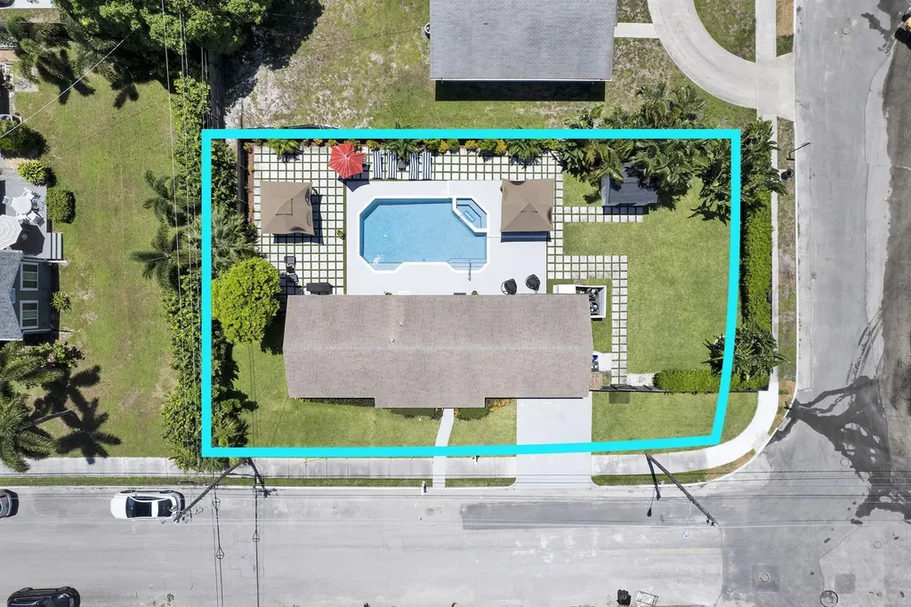 2301 Ridgeway Avenue West Palm Beach FL 33401