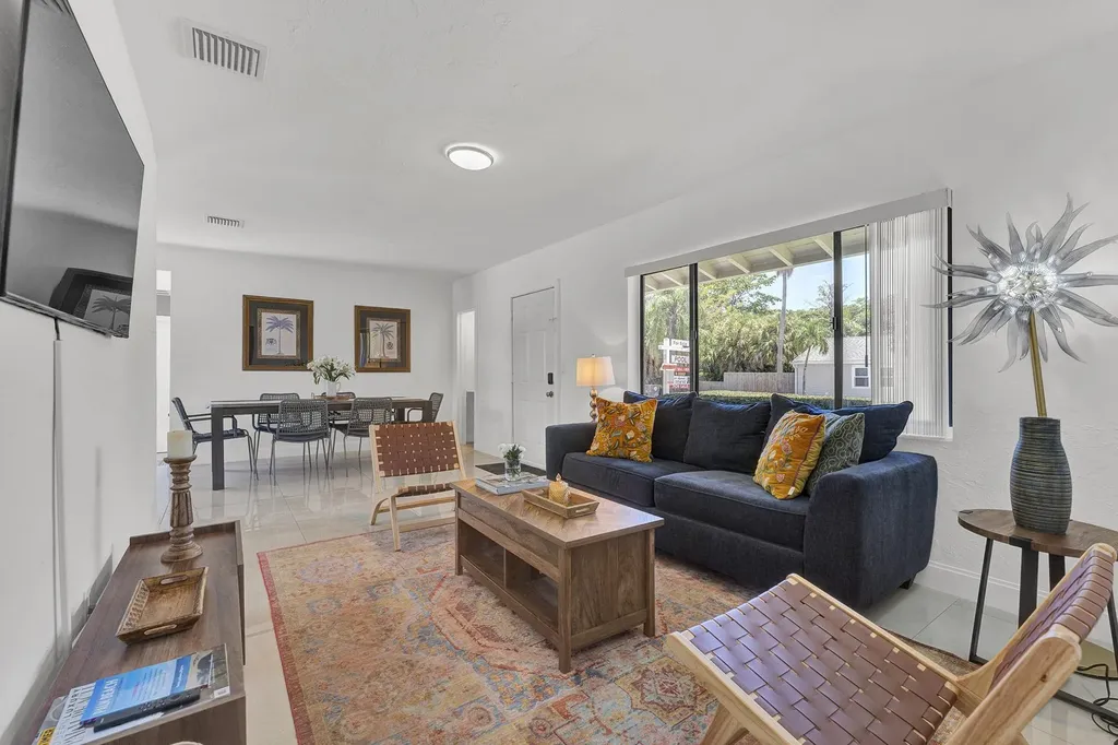 2301 Ridgeway Avenue West Palm Beach FL 33401
