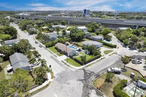 2301 Ridgeway Avenue West Palm Beach FL 33401