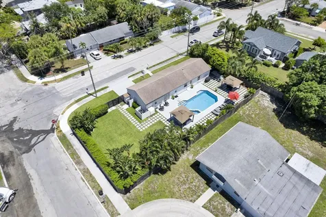 2301 Ridgeway Avenue West Palm Beach FL 33401