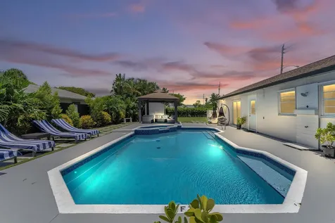 2301 Ridgeway Avenue West Palm Beach FL 33401