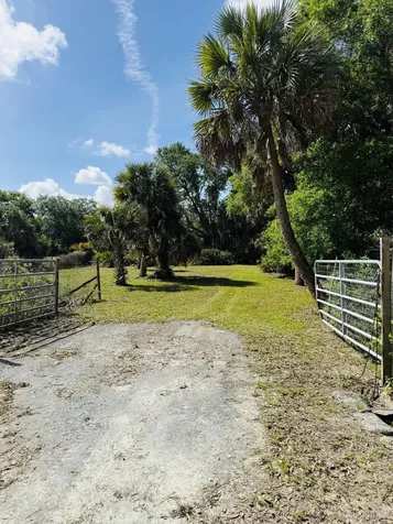 19636 NW 272nd Street Okeechobee FL 34972