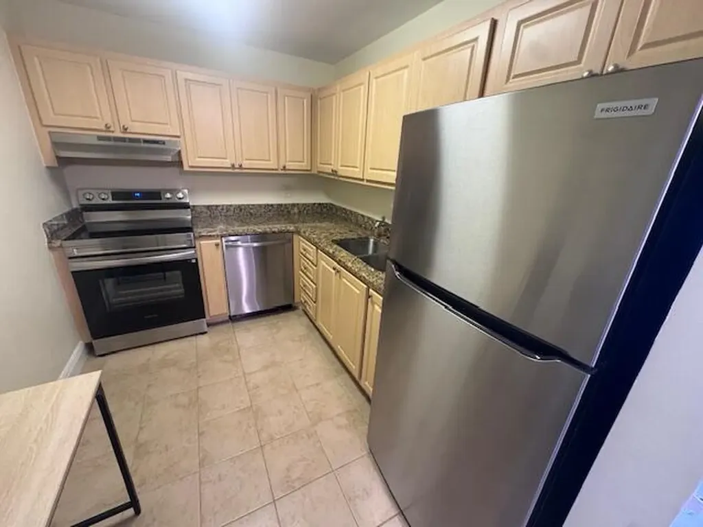 6475 Bay Club Drive Fort Lauderdale FL 33308