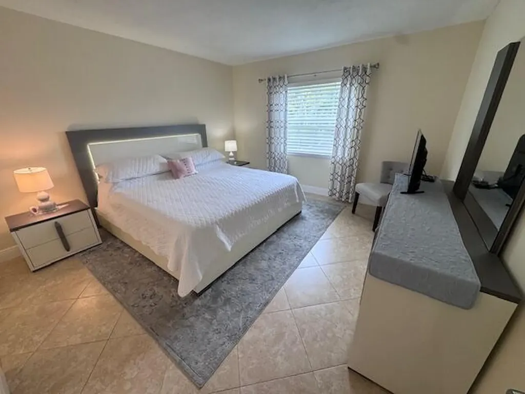 6475 Bay Club Drive Fort Lauderdale FL 33308
