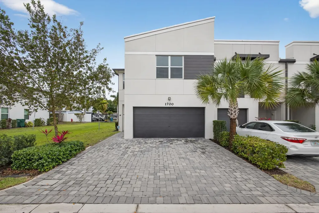 1700 Lindley Street Mangonia Park FL 33407