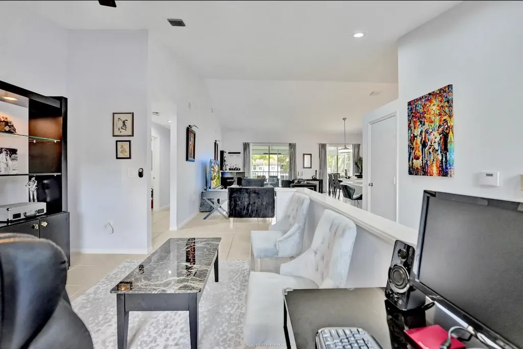 7669 Springwater Place Boynton Beach FL 33437