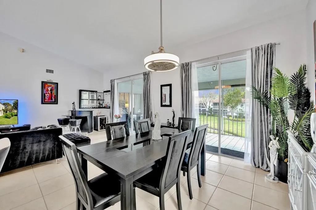 7669 Springwater Place Boynton Beach FL 33437