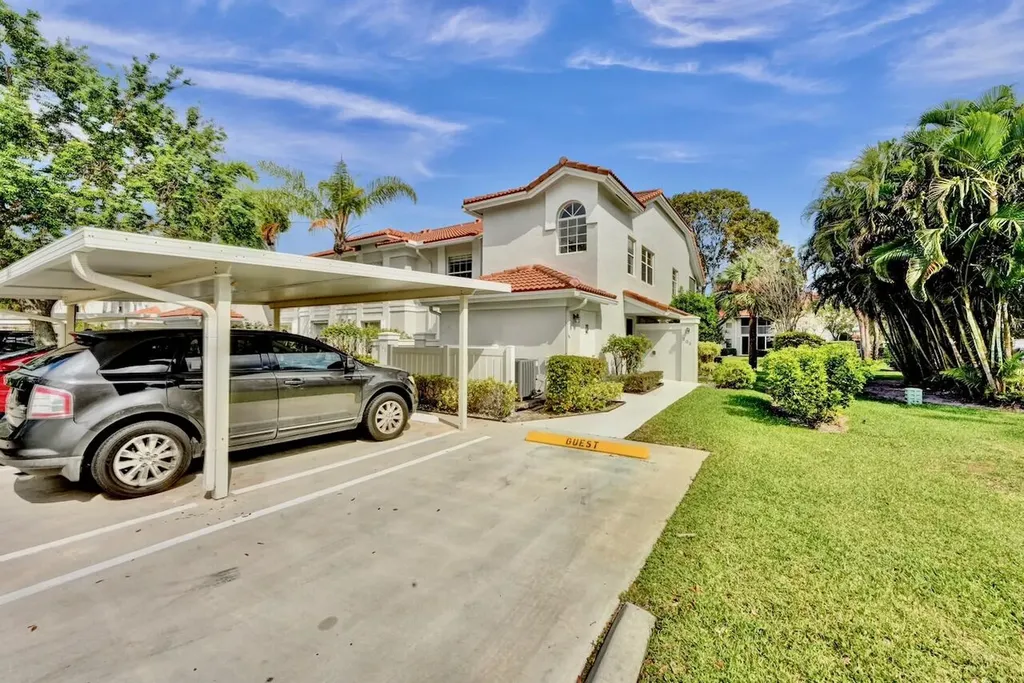 7669 Springwater Place Boynton Beach FL 33437