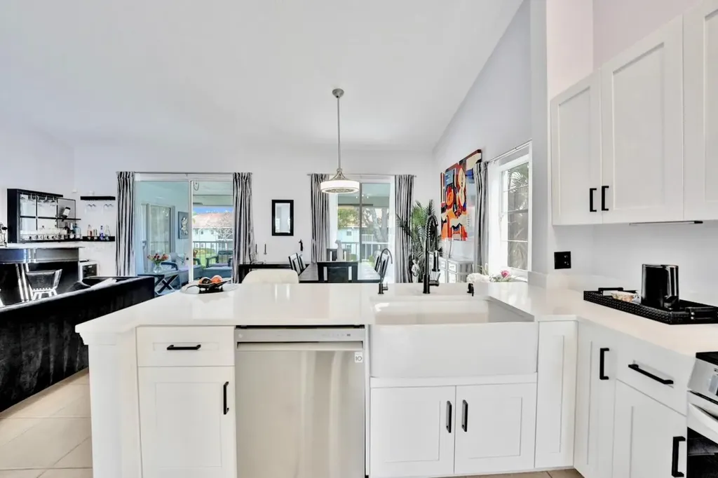 7669 Springwater Place Boynton Beach FL 33437