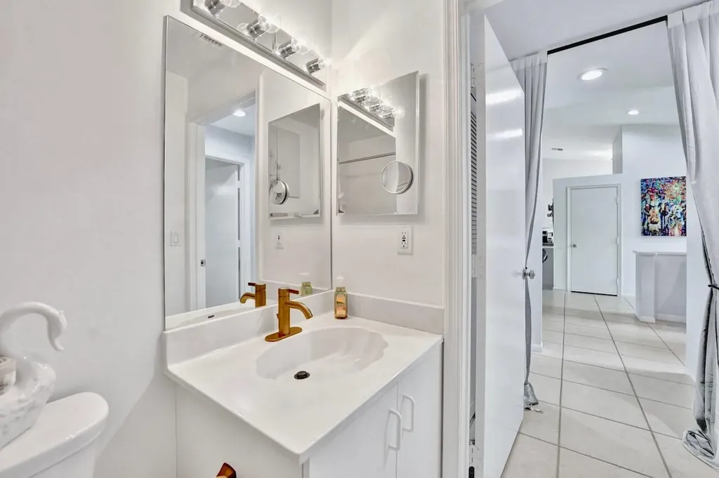7669 Springwater Place Boynton Beach FL 33437