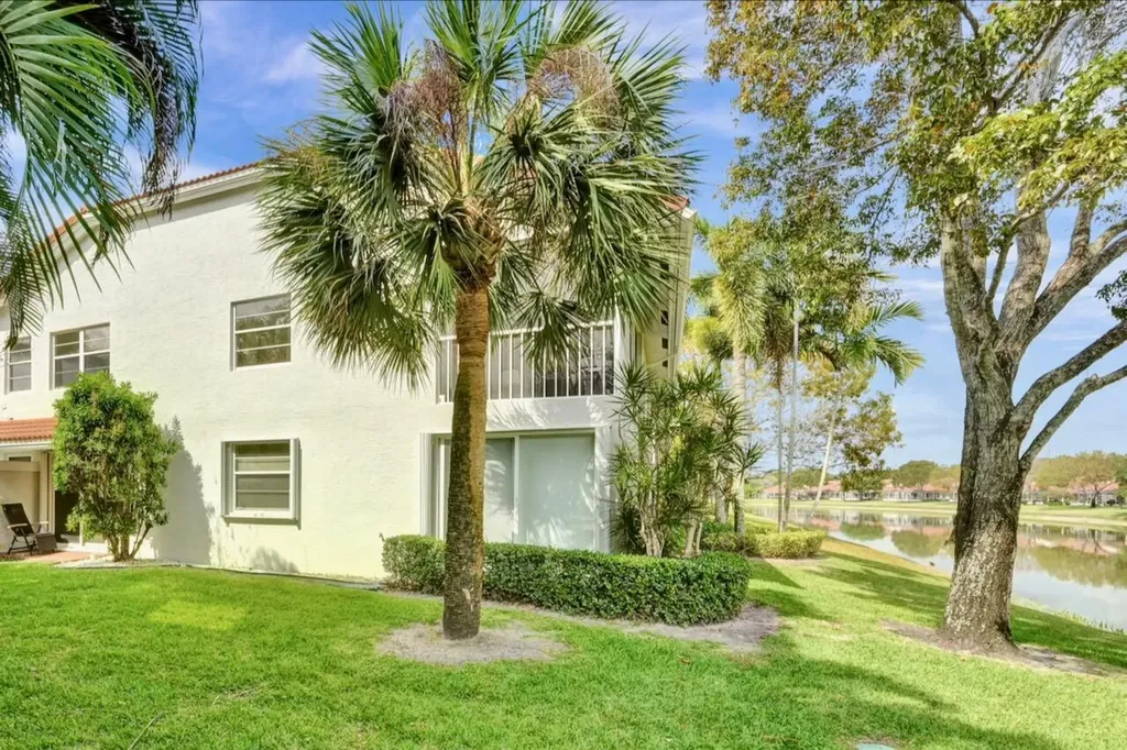 7669 Springwater Place Boynton Beach FL 33437