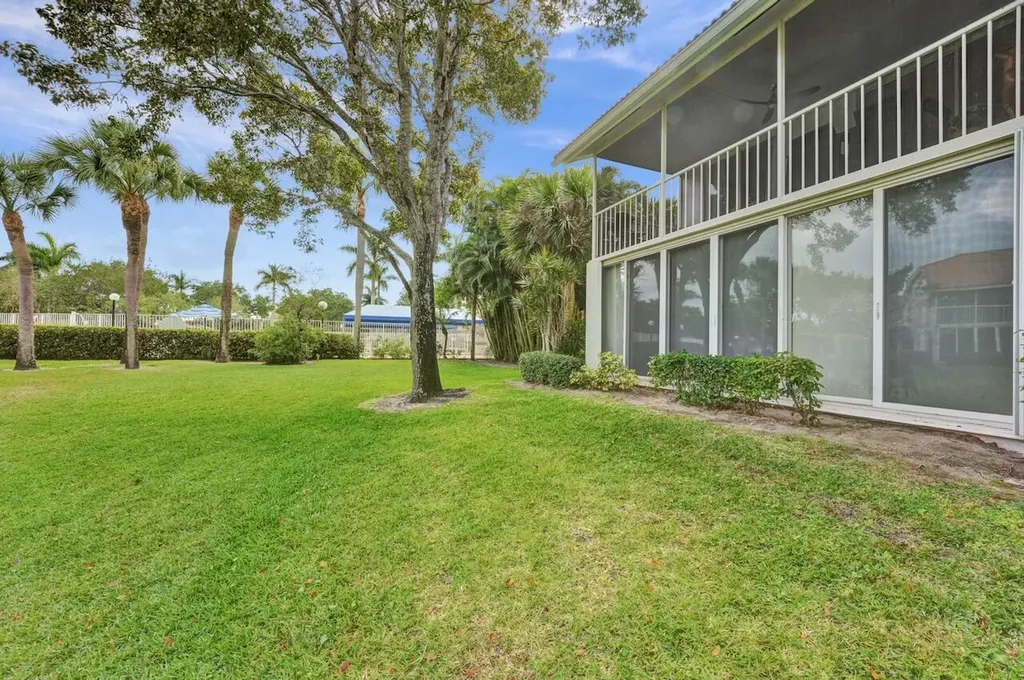 7669 Springwater Place Boynton Beach FL 33437