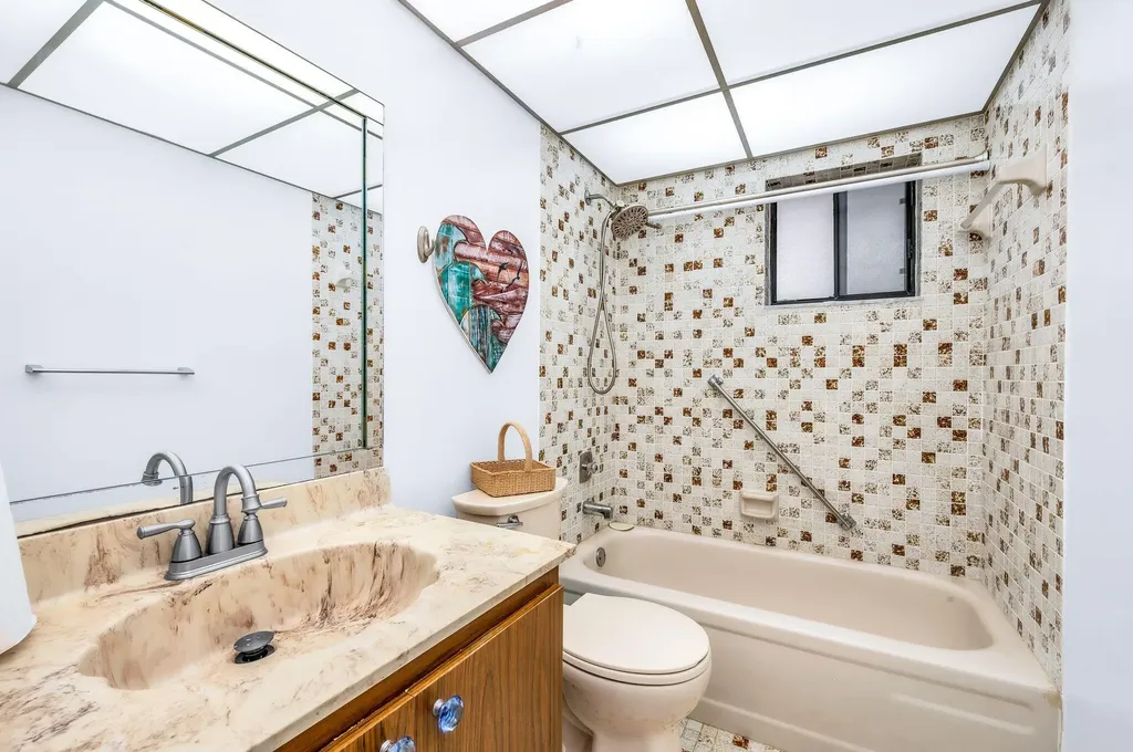 5220 Las Verdes Circle Delray Beach FL 33484