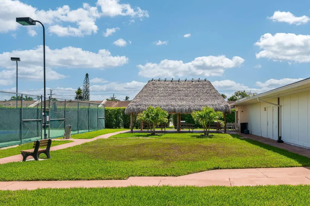5220 Las Verdes Circle Delray Beach FL 33484