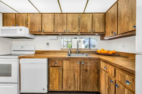 5220 Las Verdes Circle Delray Beach FL 33484