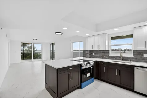 896 N Federal Highway Lantana FL 33462