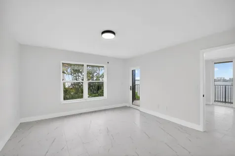 896 N Federal Highway Lantana FL 33462