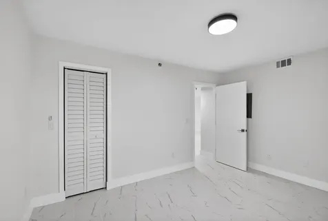 896 N Federal Highway Lantana FL 33462