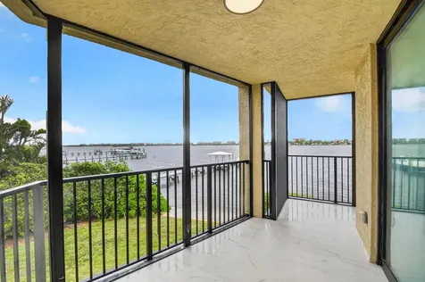 896 N Federal Highway Lantana FL 33462