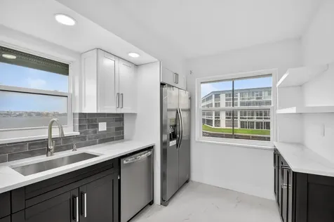 896 N Federal Highway Lantana FL 33462