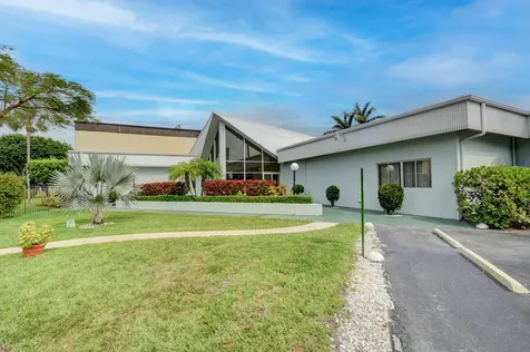 896 N Federal Highway Lantana FL 33462