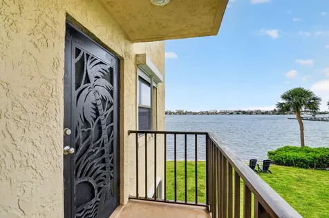 896 N Federal Highway Lantana FL 33462