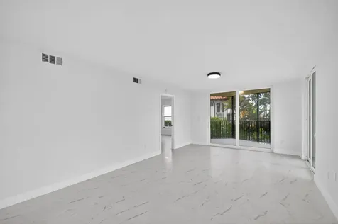 896 N Federal Highway Lantana FL 33462