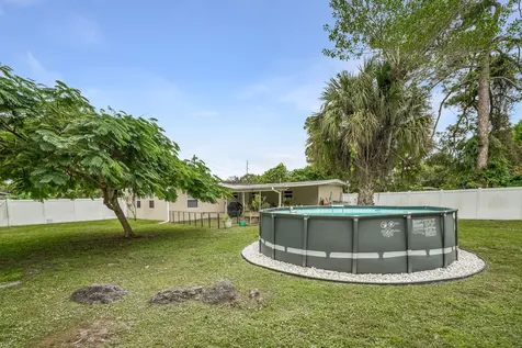 1815 S 30th Street Fort Pierce FL 34947