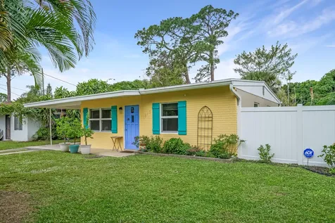 1815 S 30th Street Fort Pierce FL 34947