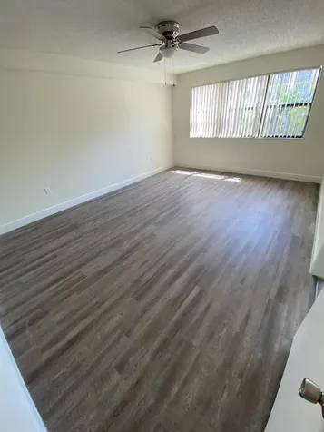 18335 NW 68 Avenue Hialeah FL 33015