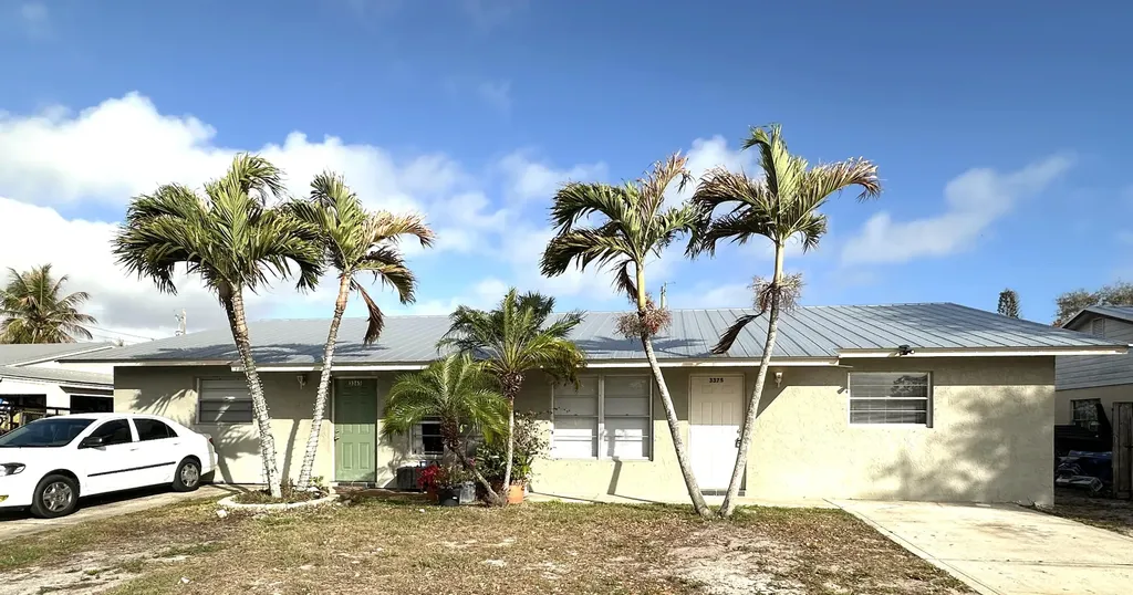 3365 SE Garden Street Stuart FL 34997