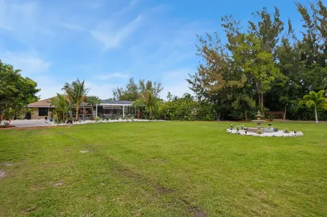 14800 April Drive Loxahatchee Groves FL 33470
