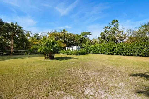 14800 April Drive Loxahatchee Groves FL 33470