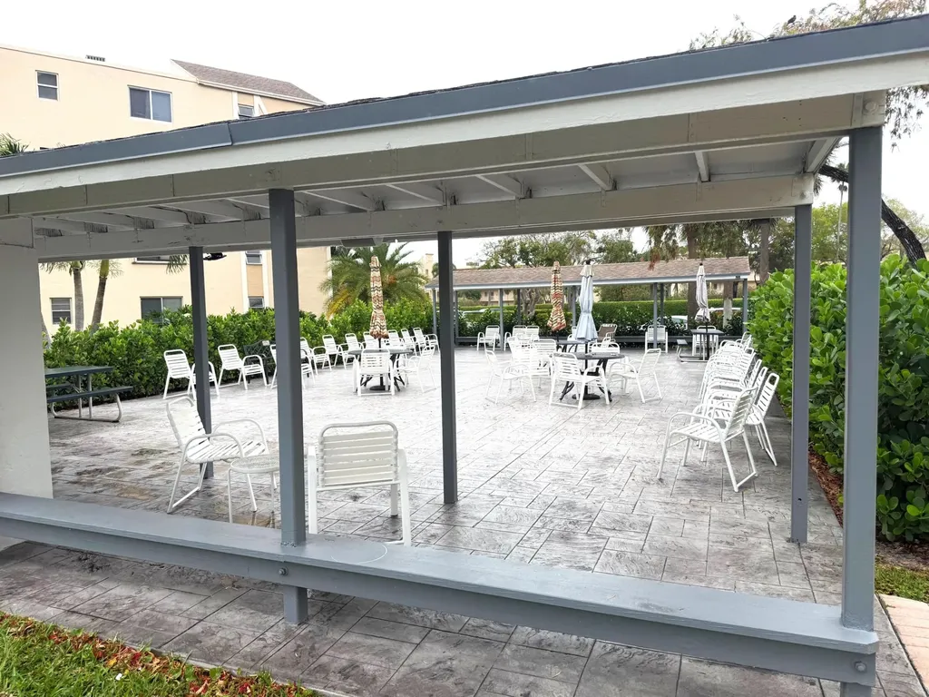 7076 Huntington Lane Delray Beach FL 33446