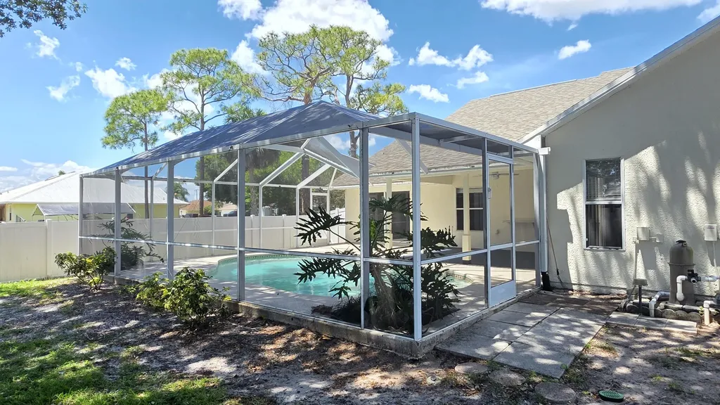 2820 SE Pace Drive Port St Lucie FL 34984