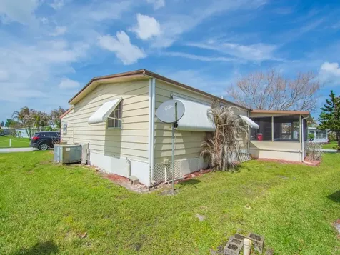 225 NE Forrest Court Jensen Beach FL 34957