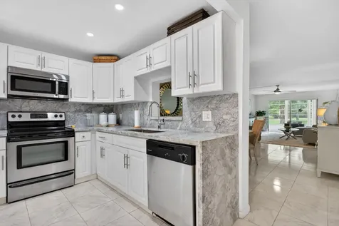 2504 Antigua Terrace Coconut Creek FL 33066