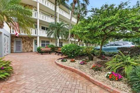 2504 Antigua Terrace Coconut Creek FL 33066