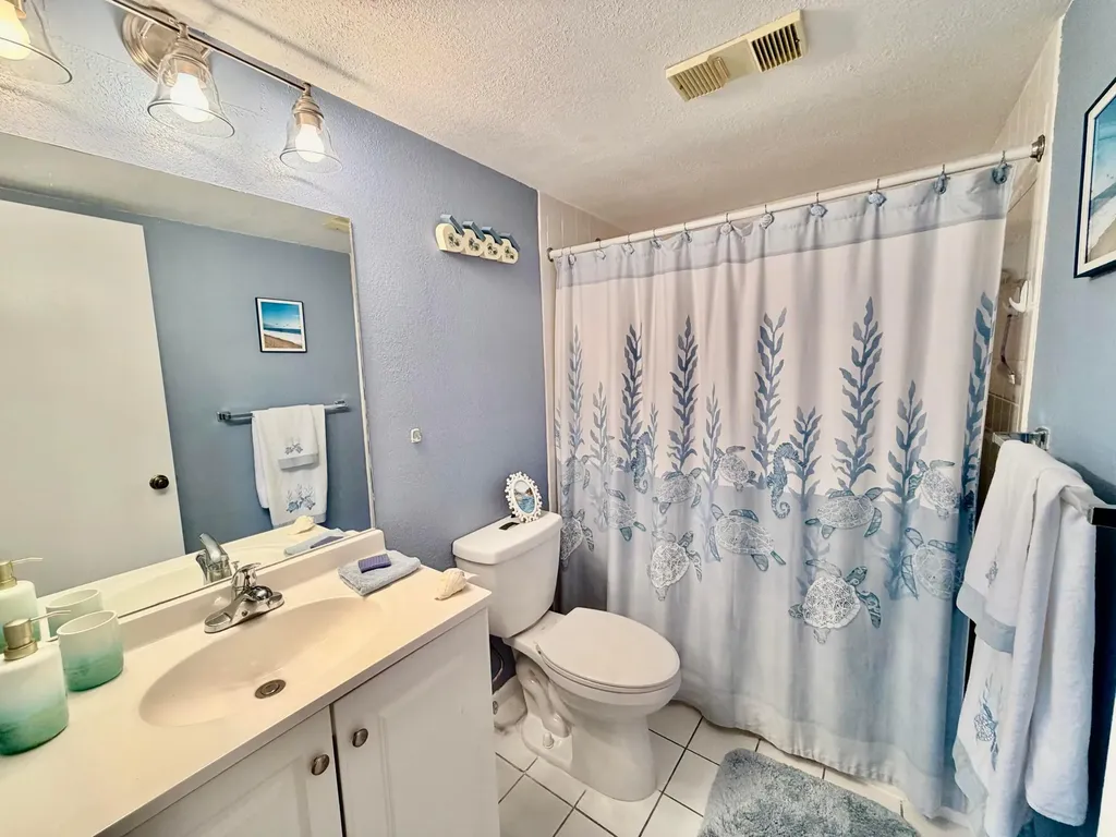 10059 Winding Lake Road Sunrise FL 33351