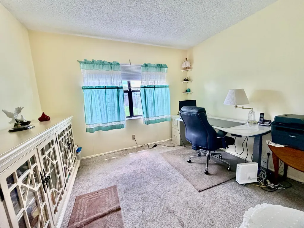 10059 Winding Lake Road Sunrise FL 33351